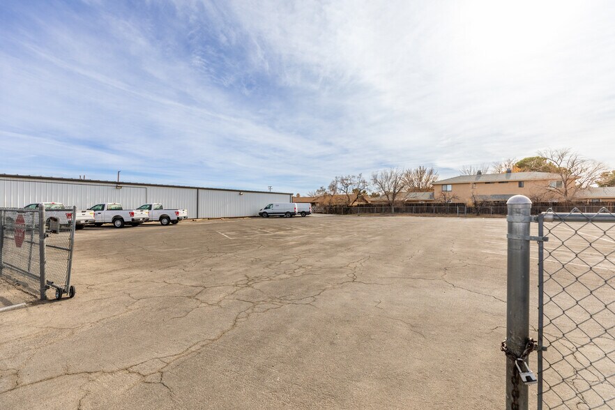 More Photos Of 1249 E Ridgecrest Blvd, Ridgecrest Office For Sale