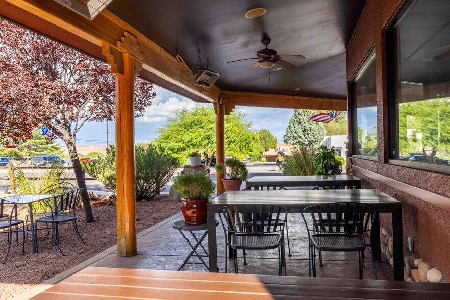 More Photos Of 677 E Mingus Ave, Cottonwood Loft Creative Space For Sale