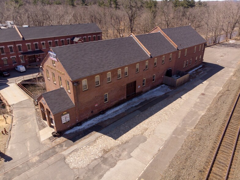 More Photos Of 150 Front St, West Springfield Light Manufacturing For Lease