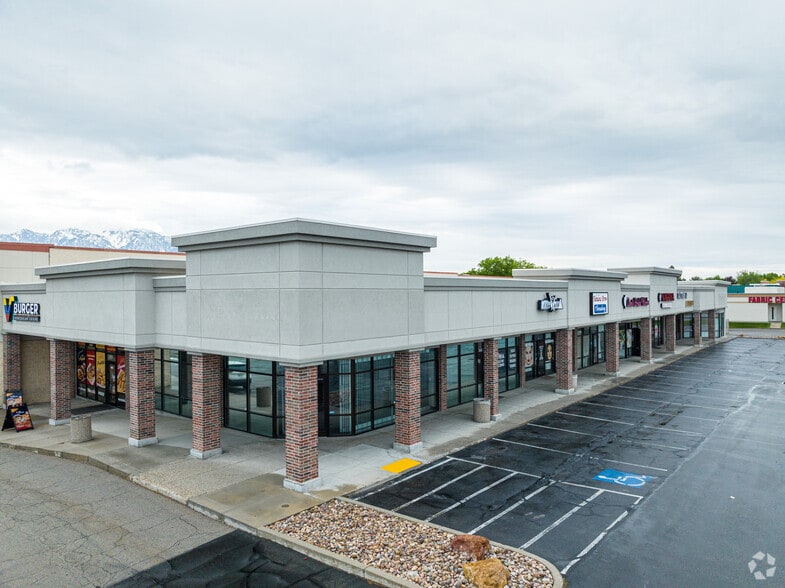 More Photos Of 1653 W 9000 S, West Jordan Storefront For Lease