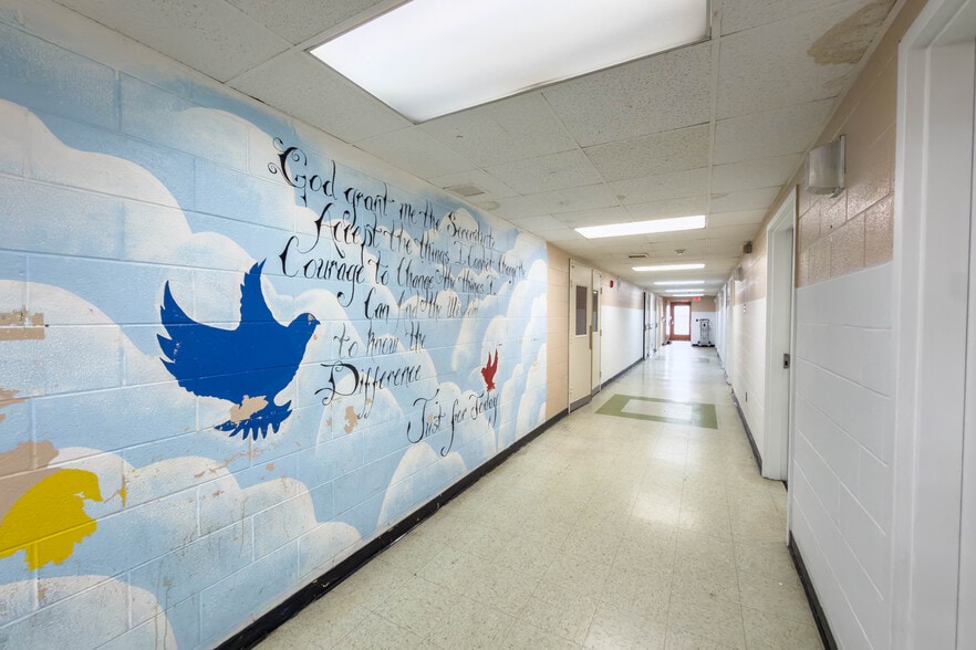 More Photos Of 6902 Chicago Rd, Warren Schools For Sale