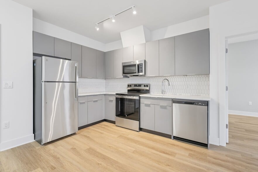 More Photos Of 10 W Westfield Ave W, Roselle Park Apartments For Lease