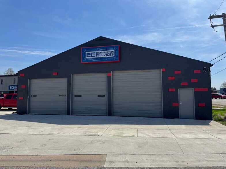 More Photos Of 805-809 E Perkins Rd, Urbana General Retail For Lease