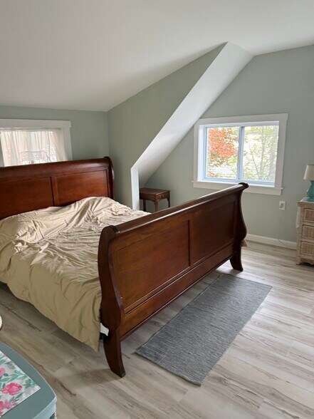 More Photos Of 50 Jacobs Rd, Moultonborough Hotel For Sale