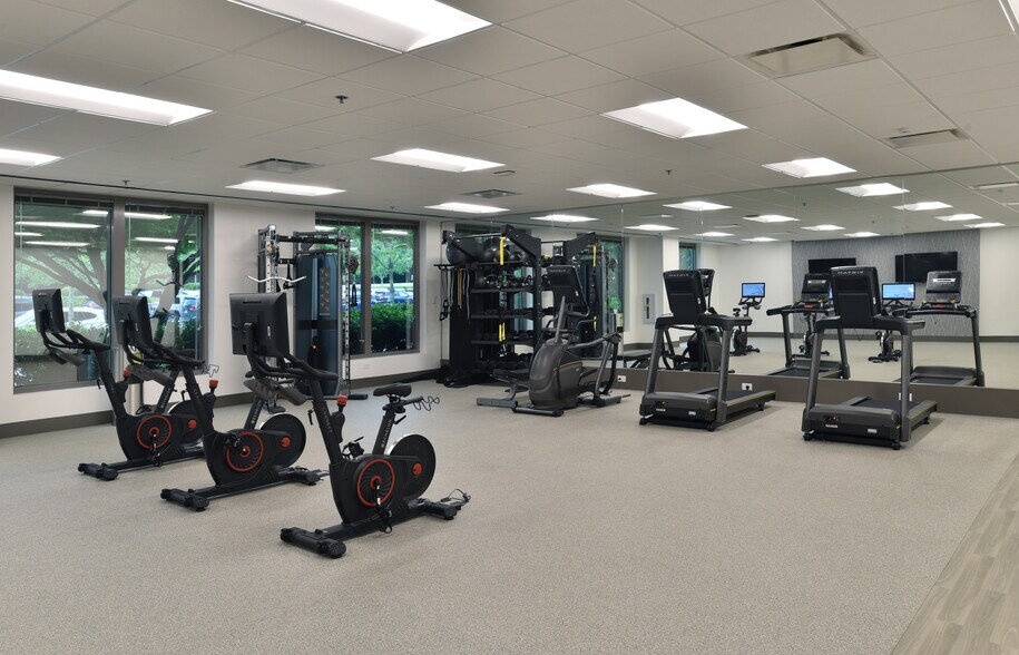 More Photos Of 6120 Powers Ferry Rd NW, Atlanta Office For Lease