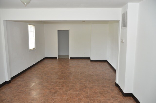 More Photos Of 2430 York Rd, Timonium Office For Sale