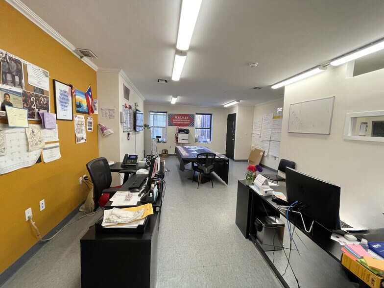 More Photos Of 2275 3rd Ave, New York Storefront Retail Office For Lease