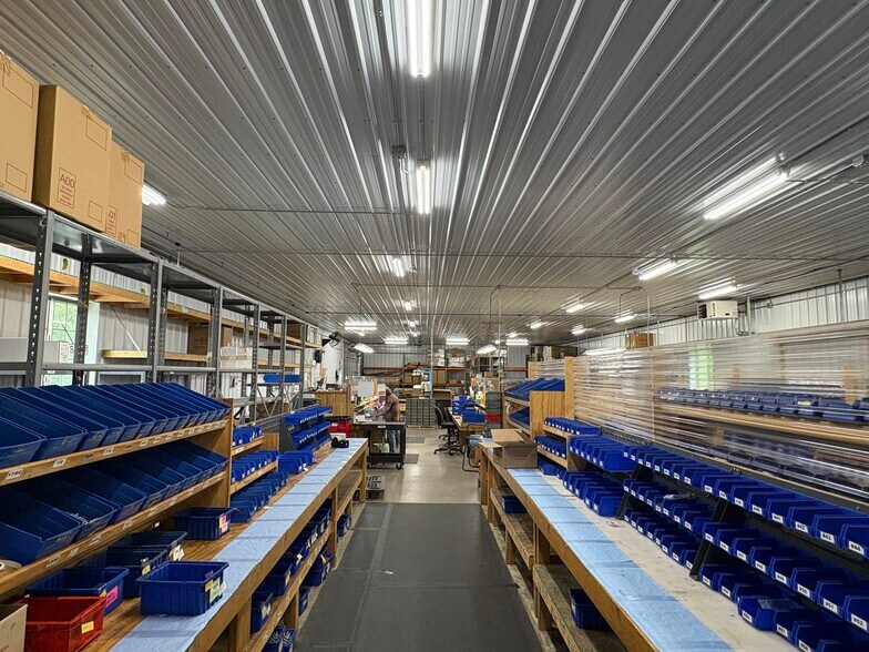 More Photos Of 3219 19th Ave E, Hibbing Manufacturing For Sale