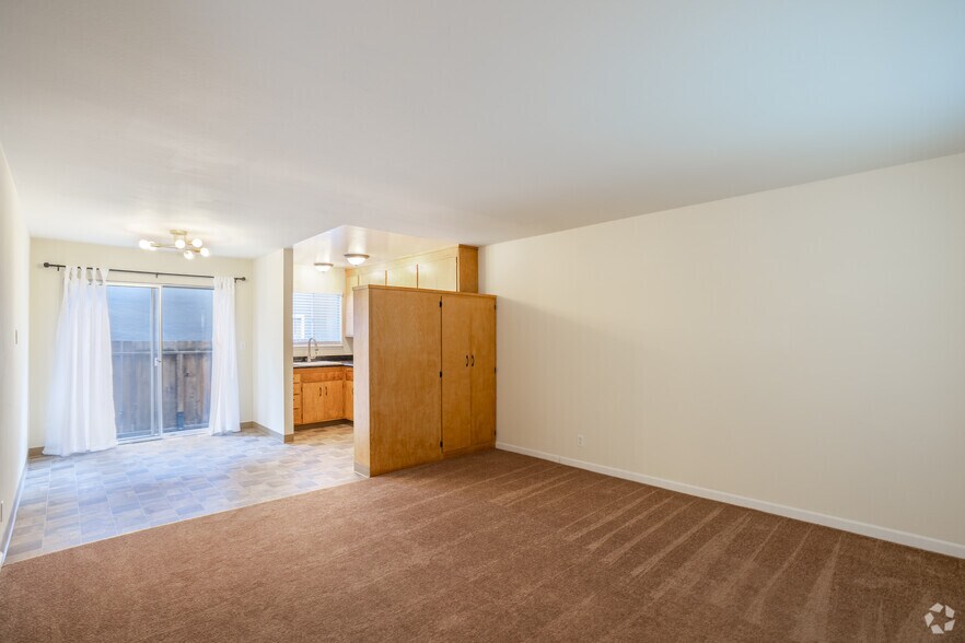 More Photos Of 1730 Lacassie Ave, Walnut Creek Apartments For Sale