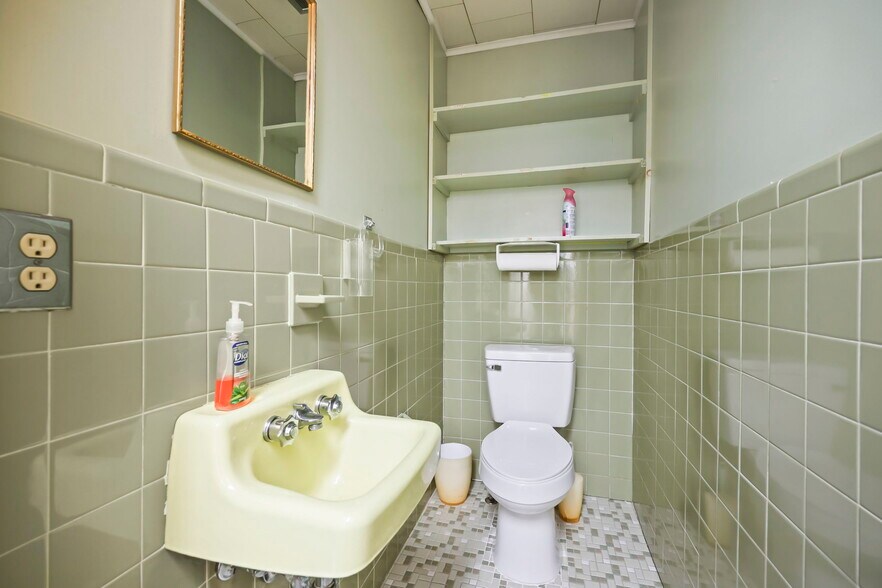 More Photos Of 151 Highway 37, Toms River Office For Sale