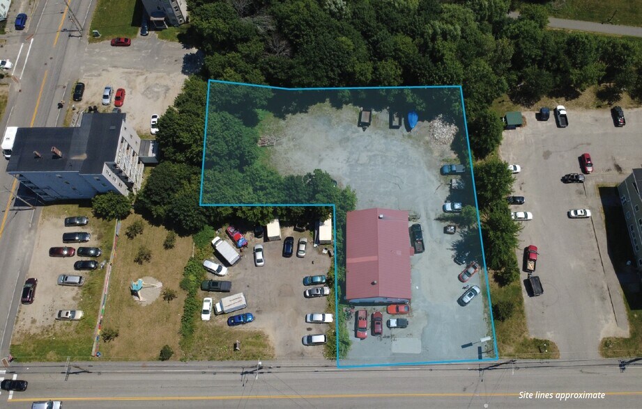 Primary Photo Of 210 Bartlett St, Lewiston Freestanding For Sale