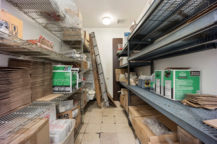 More Photos Of 3400 W Northern Ave, Pueblo Restaurant For Sale