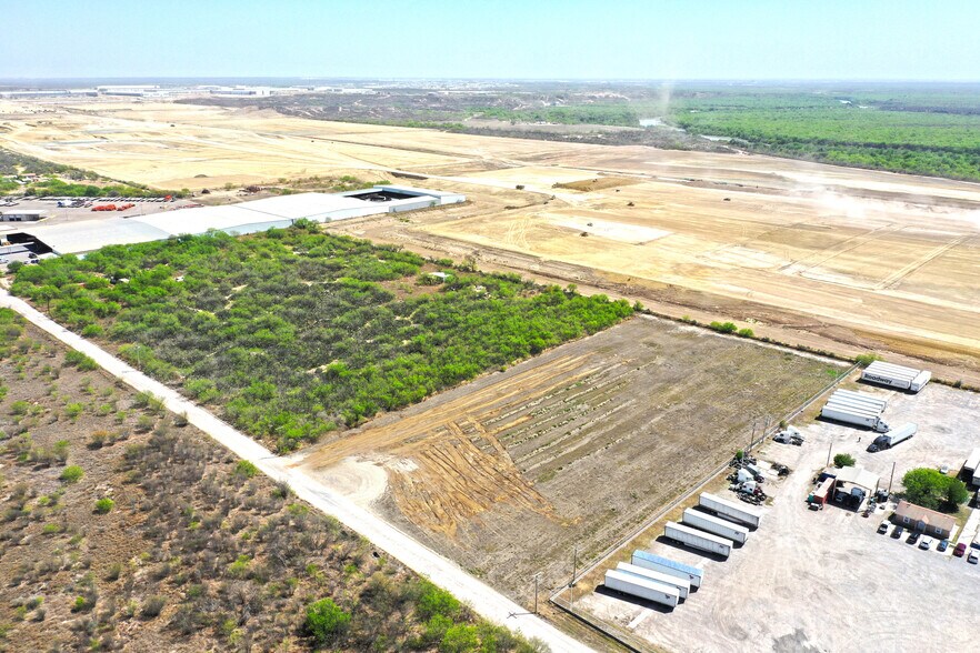 More Photos Of 0000 Sulfer Mine Rd, Laredo Land For Sale