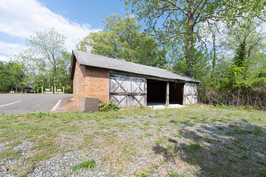 More Photos Of 82 Mill St, Mays Landing Restaurant For Sale