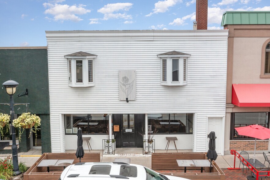More Photos Of 134 Ashman St, Midland Restaurant For Sale