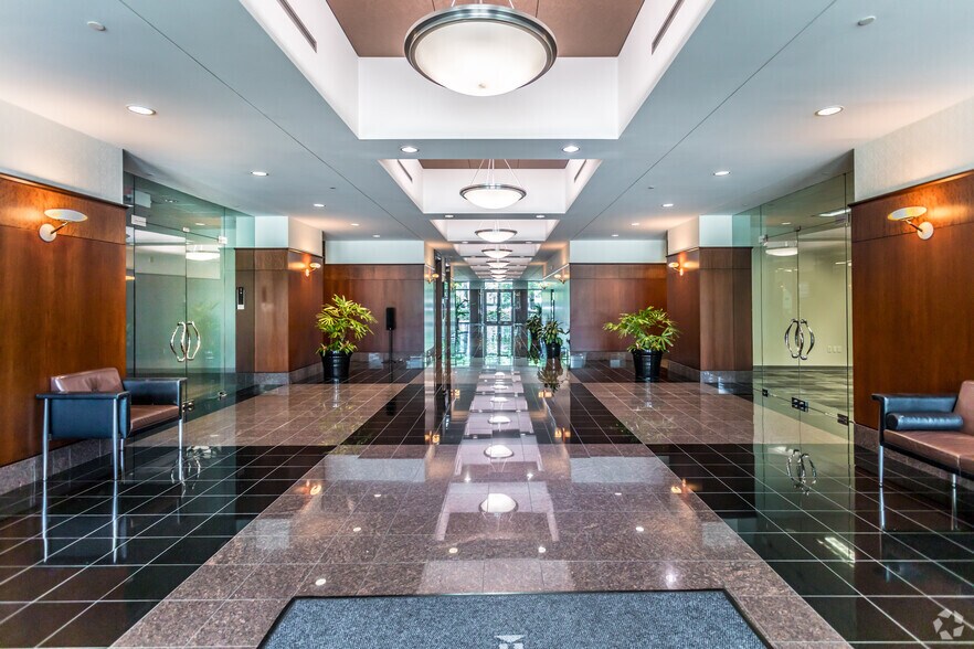 More Photos Of 3175 Lenox Park Blvd, Memphis Office For Lease