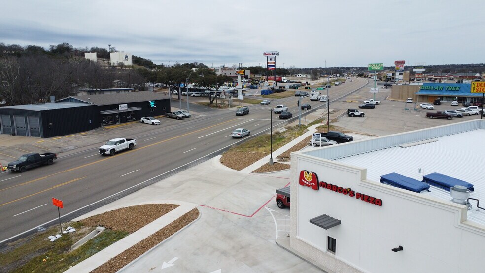 More Photos Of 901 E BUS HWY 190, Copperas Cove Storefront For Lease