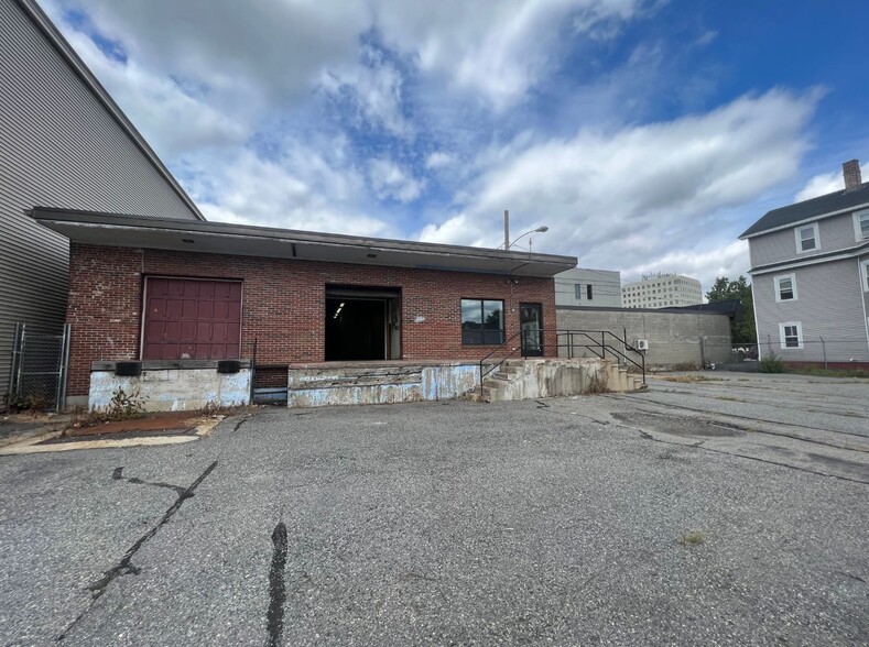 Primary Photo Of 462 Pleasant St, Worcester Warehouse For Lease