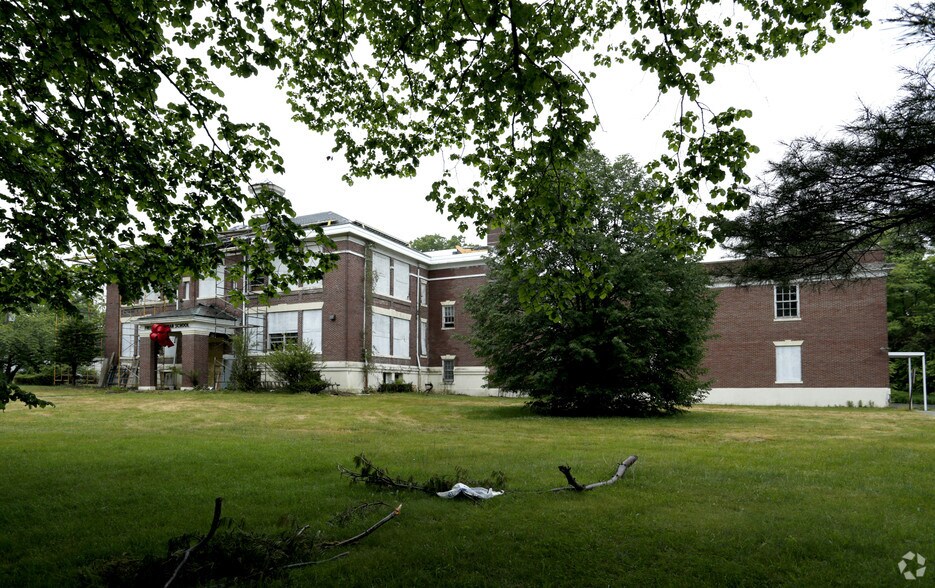 More Photos Of 215 Broad St, Eatontown Office For Lease