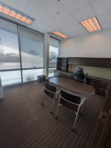 More Photos Of 5901 Technology Center Dr, Indianapolis Office For Lease