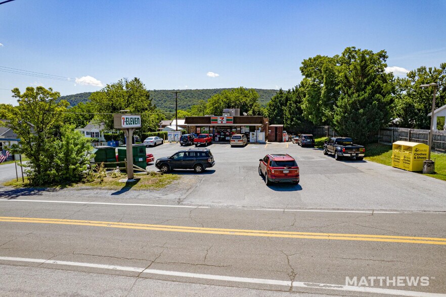 More Photos Of 1655 W Washington St, Harpers Ferry Convenience Store For Sale