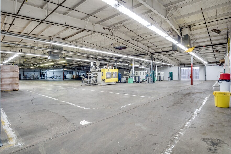 More Photos Of 338 Cliff Dr, Graham Manufacturing For Lease