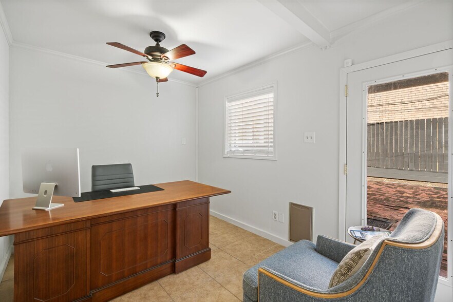 More Photos Of 1526 Heights Blvd, Houston Office For Lease