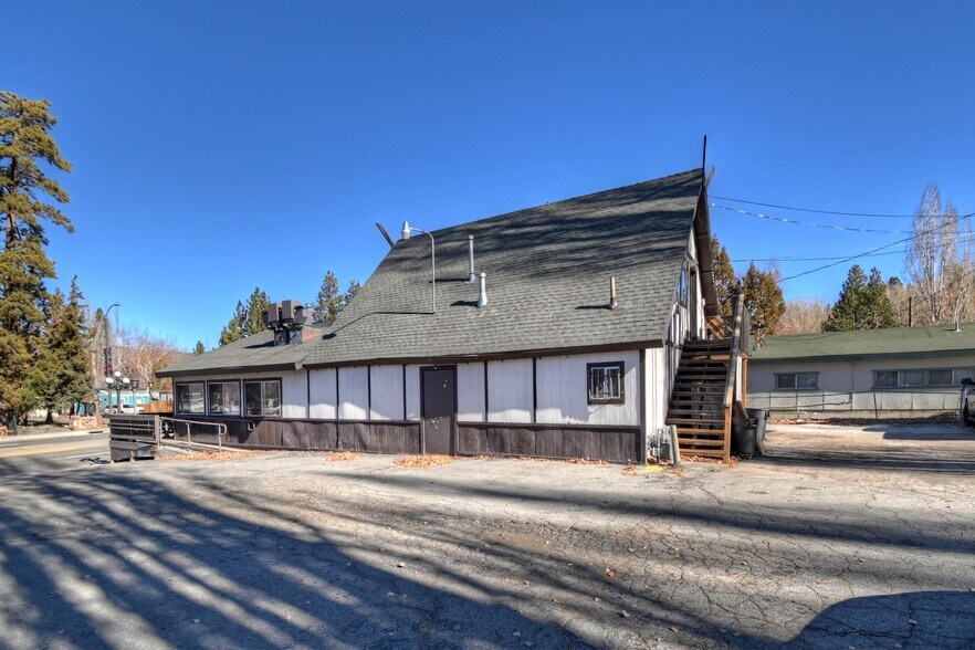 More Photos Of 41025 Big Bear Blvd, Big Bear Lake Restaurant For Sale