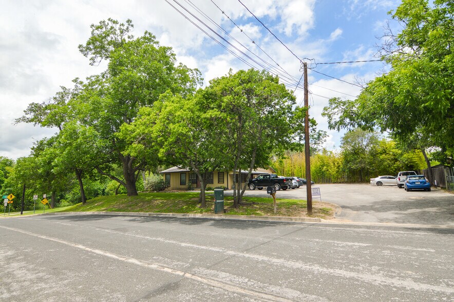 More Photos Of 128 W Theissen St, Boerne Land For Sale
