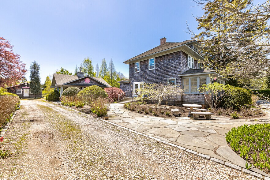 Primary Photo Of 773 Montauk Hwy, Water Mill General Retail For Lease