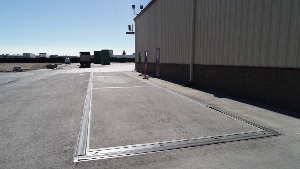 More Photos Of 506-530 El Roya Ave, Modesto Warehouse For Lease