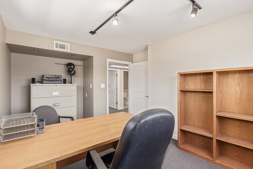 Primary Photo Of 8545 N Black Canyon Hwy, Phoenix Medical For Sale