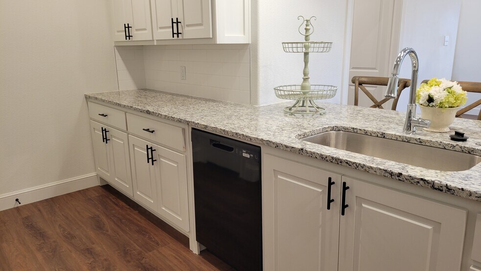 More Photos Of , Lubbock Multifamily For Sale