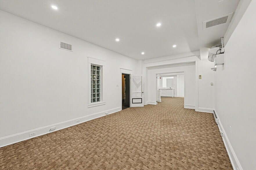 More Photos Of 110 Clarence St, Ottawa Office For Lease