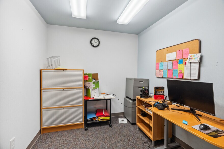 More Photos Of 126 15th St SE, Puyallup Medical For Lease