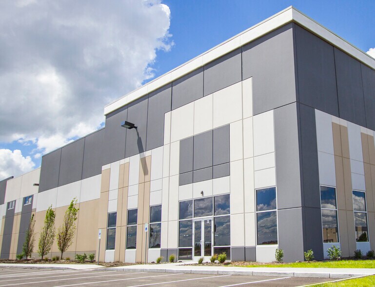 More Photos Of 5999 Bixby Rd, Canal Winchester Distribution For Lease