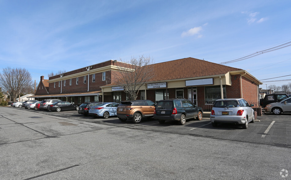 Primary Photo Of 20010 Fisher Ave, Poolesville Office For Lease