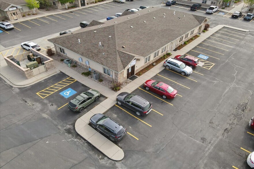 More Photos Of 4100-4140 Laramie St, Cheyenne Medical For Sale