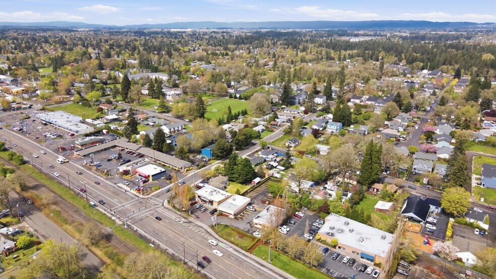 More Photos Of 17735-17755 SW Tualatin Valley Hwy, Beaverton Freestanding For Sale