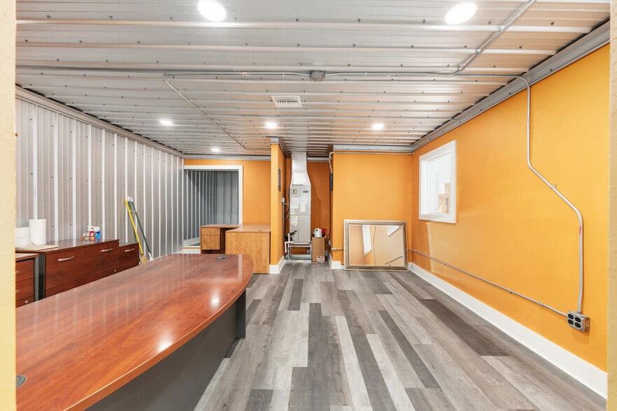 More Photos Of 818 N Magnolia Ave, Ocala Warehouse For Sale