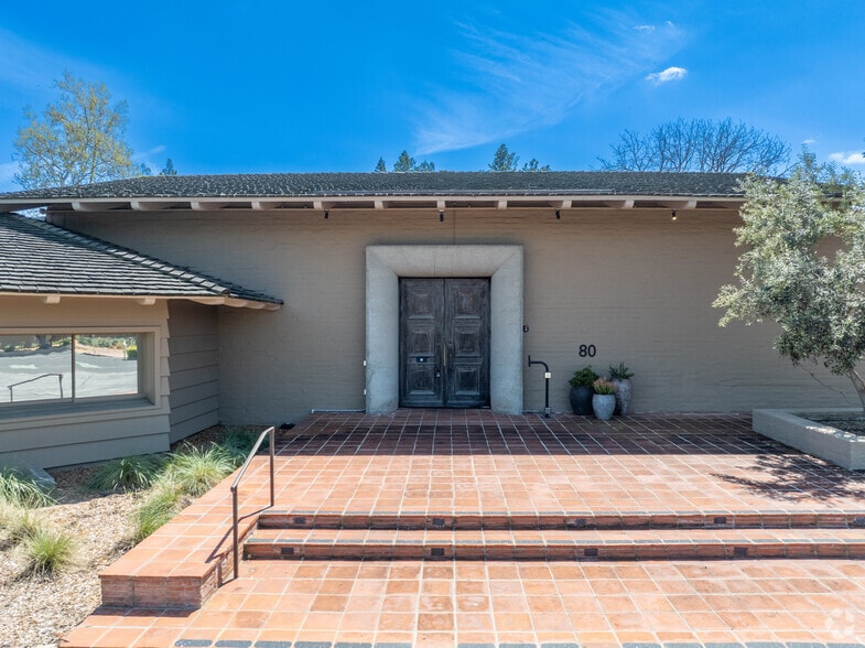 More Photos Of 80 Willow Rd, Menlo Park Office For Lease