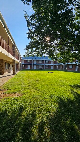 More Photos Of 14300 Gallant Fox Ln, Bowie Medical For Sale