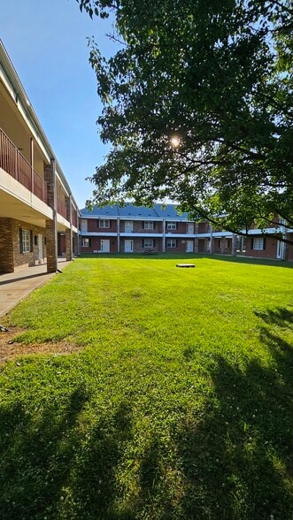 More Photos Of 14300 Gallant Fox Ln, Bowie Medical For Sale