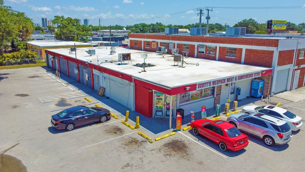 Primary Photo Of 2467-2469 Edison Ave, Fort Myers General Retail For Sale