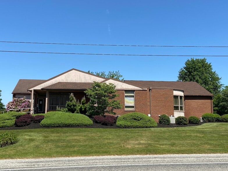 Primary Photo Of 1510 Cornwall Rd, Lebanon Medical For Sale