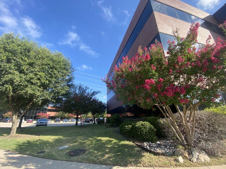 More Photos Of 1575 Heritage Dr, McKinney Office For Lease