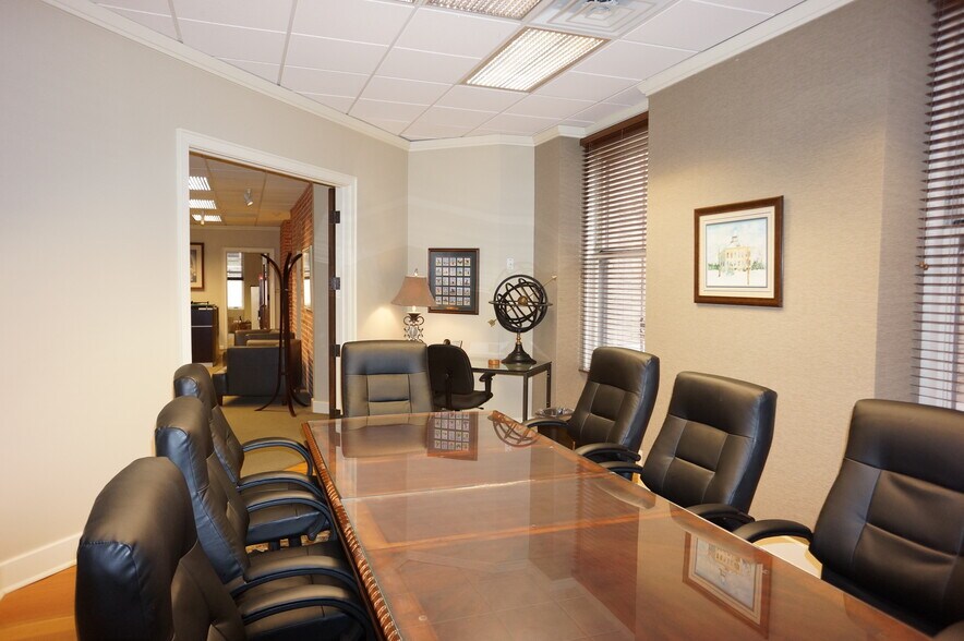 More Photos Of 730 17th St, Denver Office For Sale