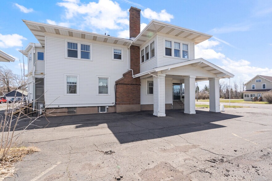 More Photos Of 1209 E 5th St, Superior Multifamily For Sale