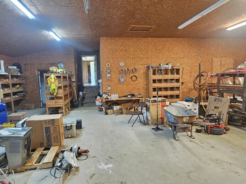 More Photos Of 301 Ramblin Rd, West Columbia Office For Sale