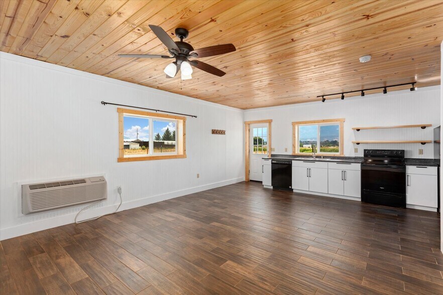 More Photos Of 7522 County Road 151, Salida Industrial For Sale